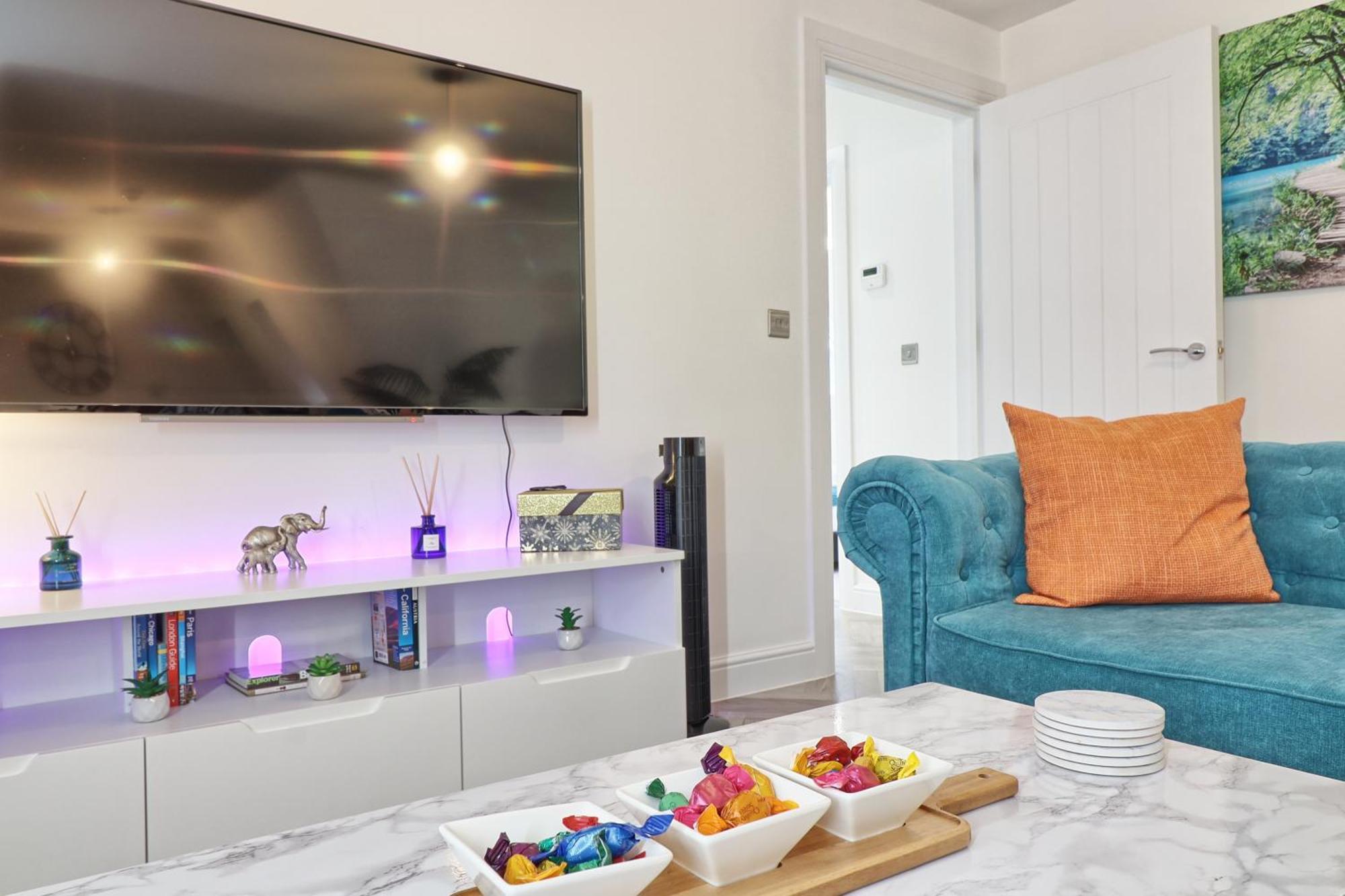 Writtle Massive 4 Bedroom Apartment With Parking In Gorgeous Countryside Location & Short Drive To Chelmsford City Centre Contractors Welcome Eksteriør billede