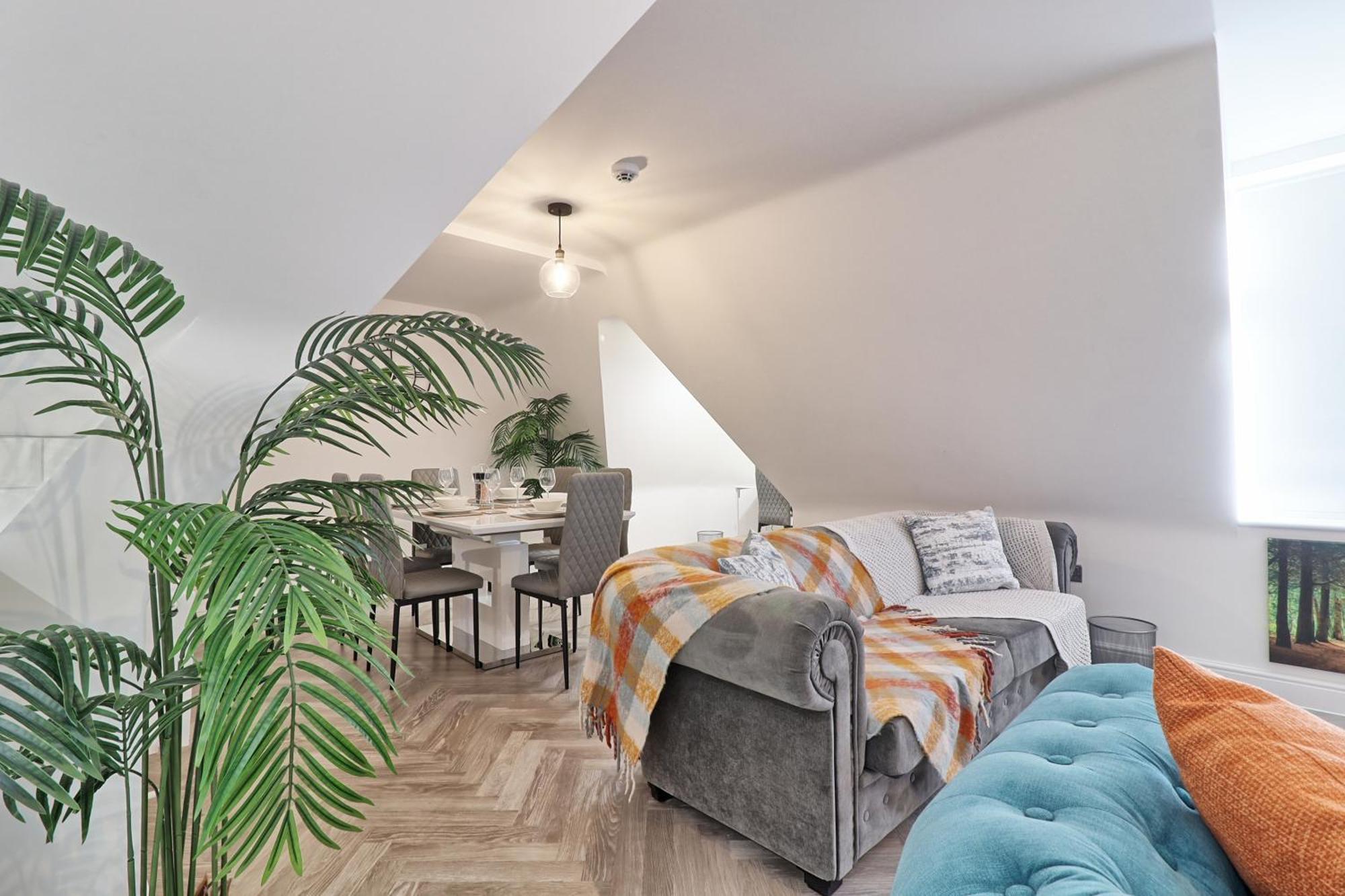 Writtle Massive 4 Bedroom Apartment With Parking In Gorgeous Countryside Location & Short Drive To Chelmsford City Centre Contractors Welcome Eksteriør billede